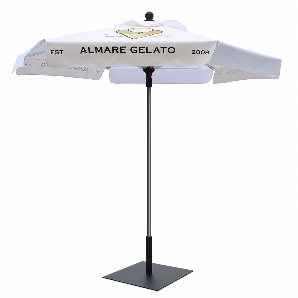 Center post commercial market umbrella on restaurant patio